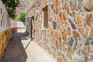 Casa con terreno en venta en Mogán, Arguineguín, Barranco de Arguineguín photo 0