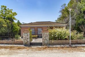 Chalet en venta en Marchena, Marchena photo 0