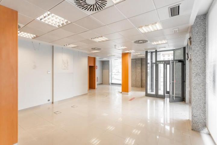 Local comercial en venta en Berriozar, Berriozar photo 0