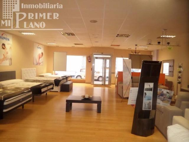 Local comercial en venta en Tomelloso, Centro photo 0