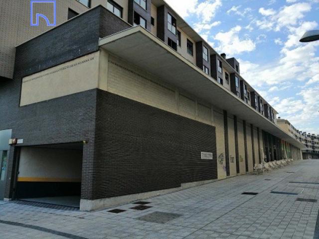 Local comercial en venta en Aranguren, ALTA photo 0