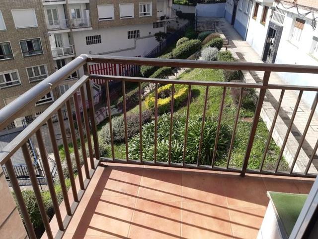 Piso en venta en Portugalete photo 0