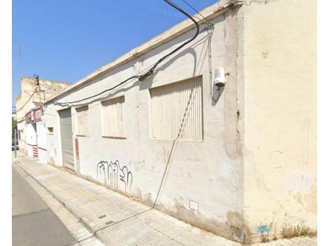 Nave industrial en venta en El Vendrell, Centro photo 0