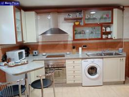 Casa en venta en Mansilla de las Mulas, Mansilla de las mulas photo 0