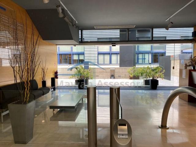 Oficina en venta en Sant Cugat del Vallès photo 0