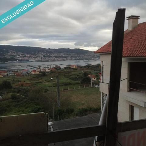 Casa en venta en Moaña photo 0