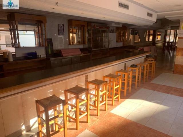 Local comercial en venta en Albacete, Feria photo 0