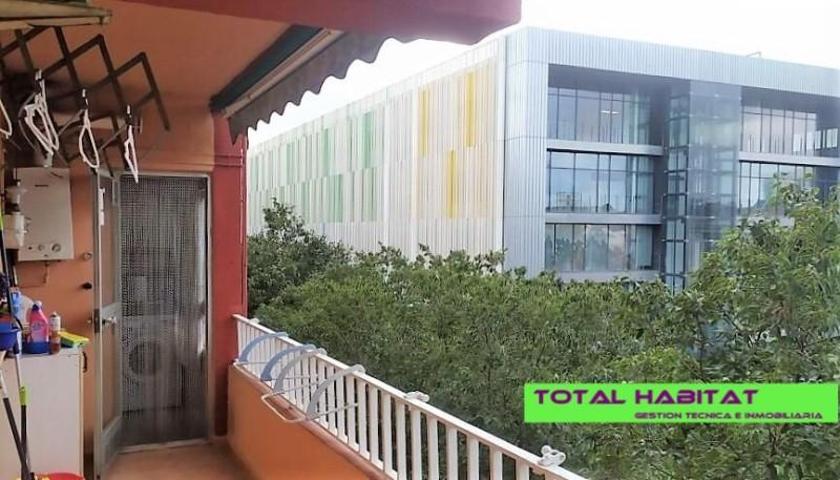 Piso en venta en Valencia, Tres Forques photo 0