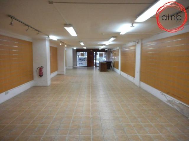 Local comercial en venta en Burlada-Burlata, Calle Mayor Centro photo 0