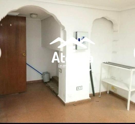 Local comercial en venta en Albacete, Centro-Carretas photo 0