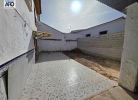 Casa en venta en Humilladero, Andalucia photo 0