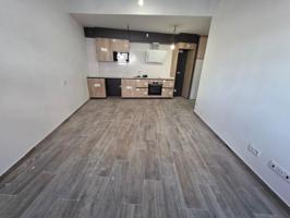 Planta baja en venta en Vilanova del Camí, Barri La Pau photo 0