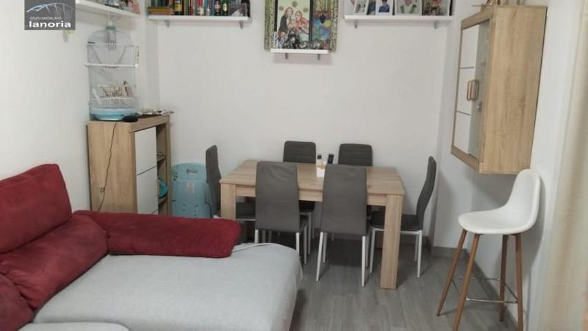 Piso en venta en Albacete, Feria photo 0