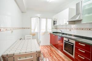 Piso en venta en Gijón, Gijón photo 0