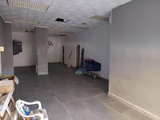 Local comercial en venta en Xirivella, Xirivella photo 0