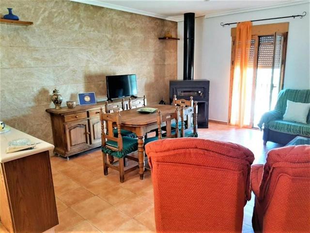 Casa en venta en Cazorla, Cazorla photo 0