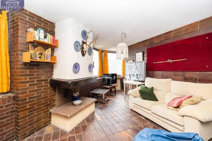 Apartamento en venta en Monachil, Sierra Nevada Granada photo 0