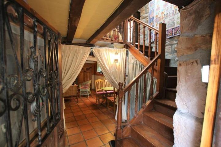 Casa en venta en Cabuérniga, Carmona photo 0