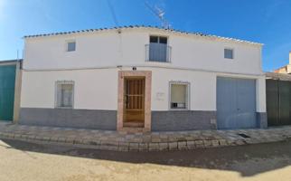 Casa con terreno en venta en Albacete photo 0