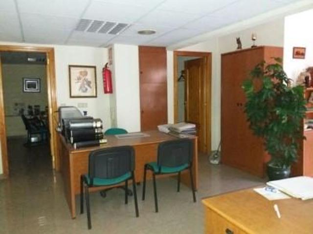 Local comercial en venta en Murcia, Barrio del Carmen photo 0