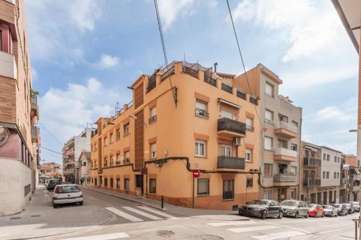 Piso en venta en Mollet del Vallès, Carrer de Portugal, 08100 photo 0