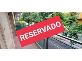 Piso en venta en Salt photo 0