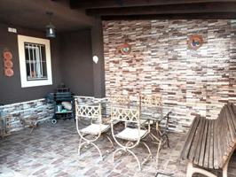 Casa en venta en Villaverde del Río, Villaverde del Río photo 0