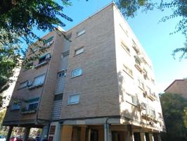 Piso en venta en L'Hospitalet de Llobregat, El Gornal photo 0