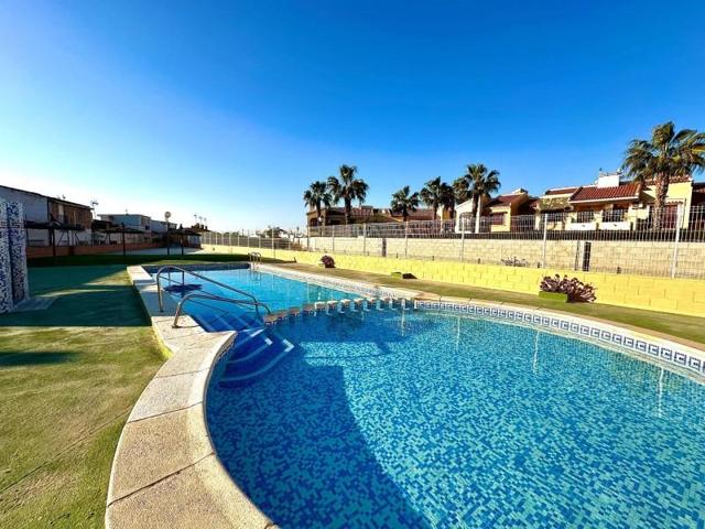 Casa en venta en Torrevieja, Torretas photo 0