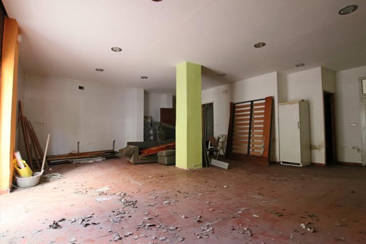 Local comercial en venta en Vilanova i la Geltrú, Estacio photo 0