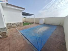 Chalet en venta en Carmena, Castilla la mancha photo 0