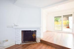 Duplex en venta en Estepona, Forest Hill photo 0