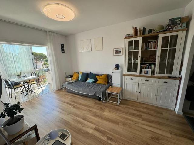 Piso en venta en L'Escala, Centre photo 0