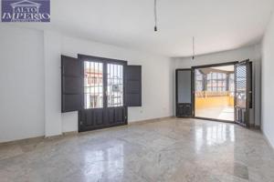 Piso en venta en Zubia, Área de Granada photo 0