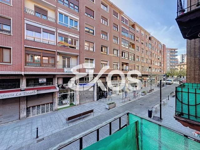Piso en venta en Sestao, Centro photo 0