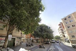 Piso en venta en L'Hospitalet de Llobregat, La Florida photo 0