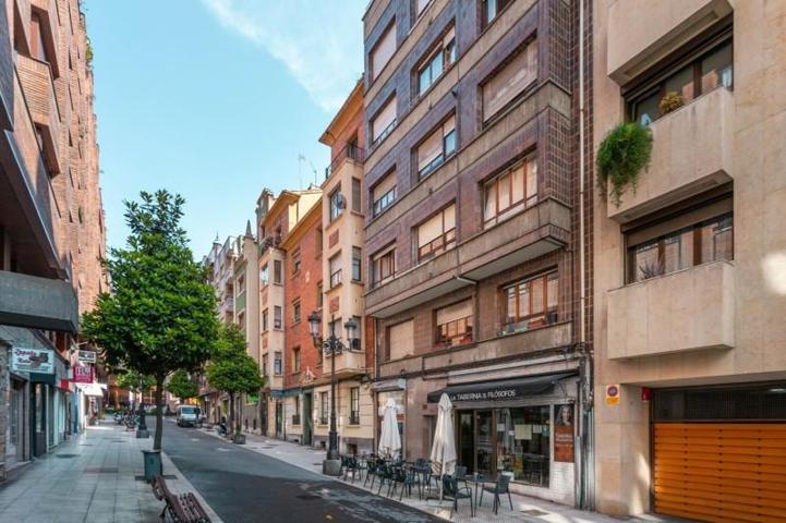 Apartamento en venta en Oviedo, Auditorio-Seminario-Parque de Invierno photo 0
