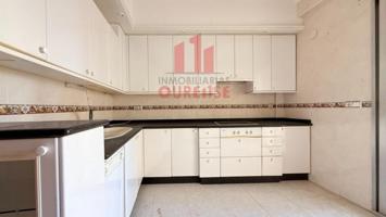 Piso en venta en Ourense, Couto photo 0