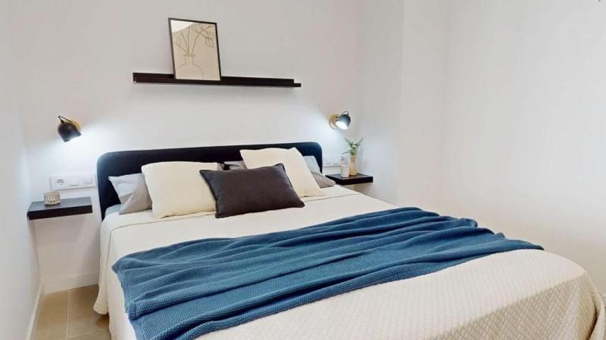 Local comercial en venta en Valencia, L´Hort de Senabre photo 0