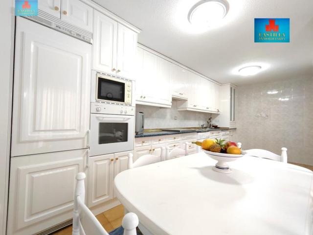 Casa en venta en Pajares de Adaja, Castilla y leon photo 0