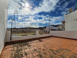 Casas de pueblo en venta en Torrox photo 0