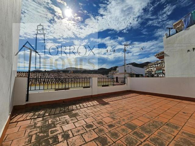 Casas de pueblo en venta en Torrox photo 0