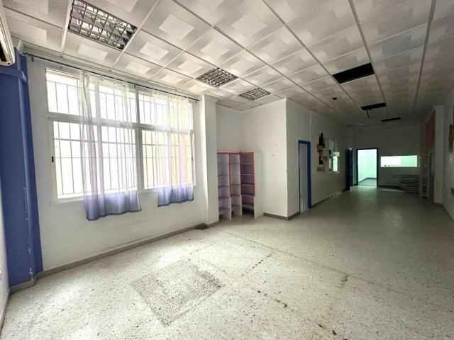 Local comercial en venta en Ubrique, PLAZA LA ESTRELLA photo 0