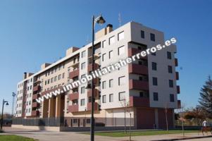 Local comercial en venta en Logroño, El Campillo photo 0