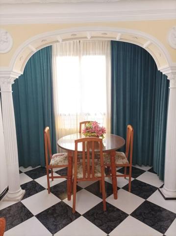 Piso en venta en Sevilla, Doctor Fedriani photo 0