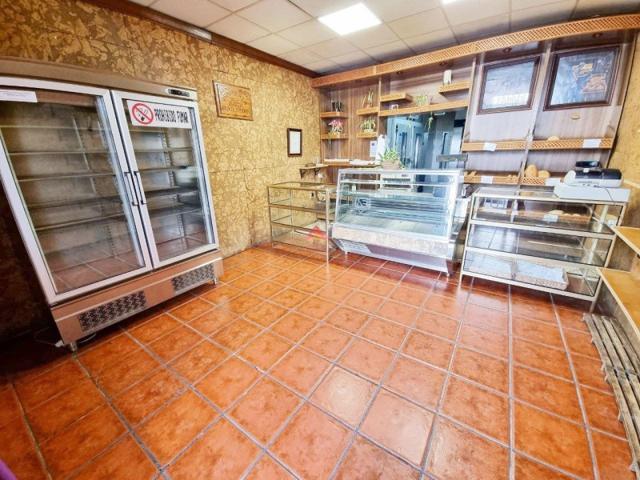 Local comercial en venta en Ronda, Centro photo 0