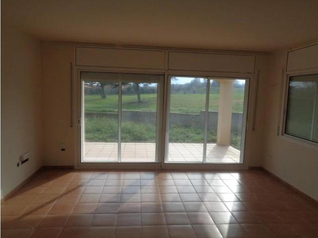 Piso en venta en Mont-roig del Camp photo 0