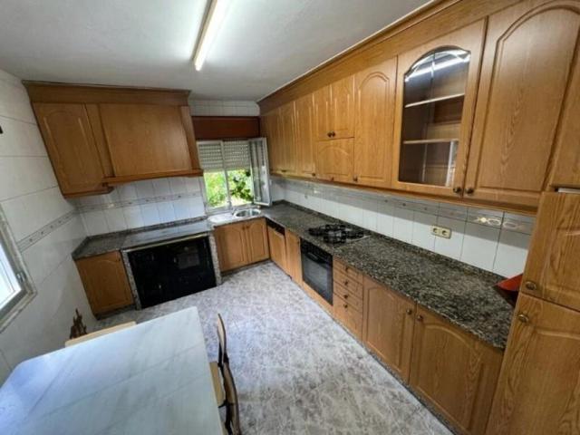 Casa en venta en Boqueixón photo 0