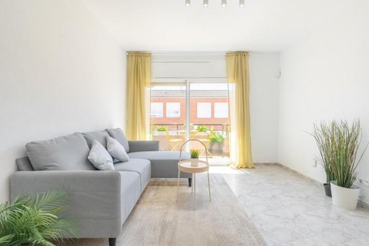 Piso en venta en Sant Pere de Ribes, Les Roquetes- Ajuntament photo 0