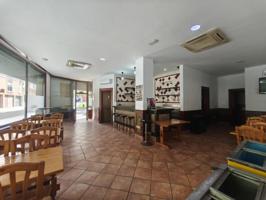 Local comercial en venta en Vilafranca del Penedès, *CENTRO photo 0